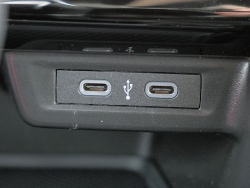 Used 2025 Volkswagen Jetta Sport image 29