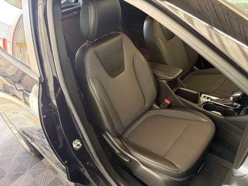 Used 2024 Buick Encore GX Preferred FWD image 23