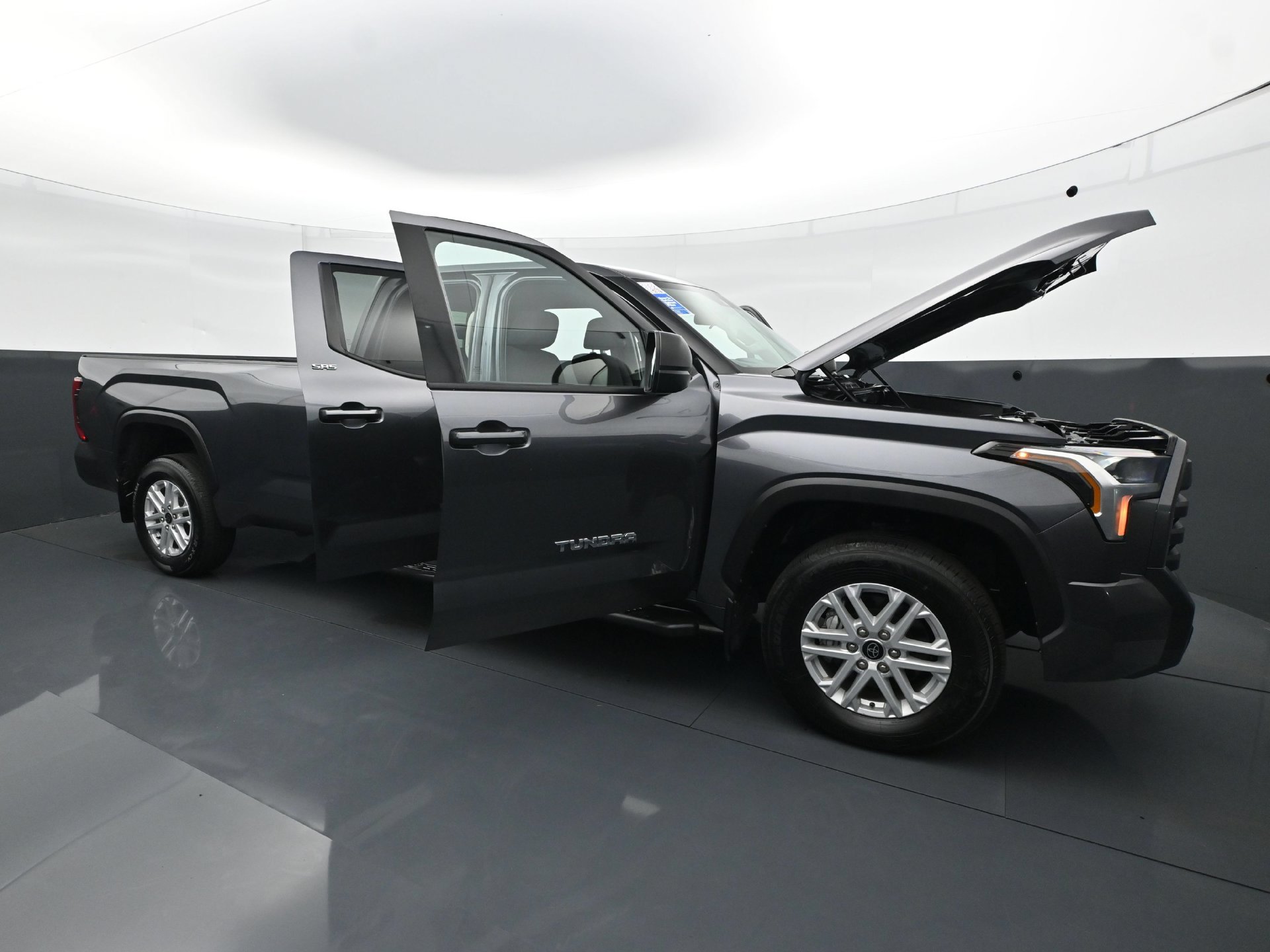 Used 2023 Toyota Tundra SR5 AWD/4WD image 34