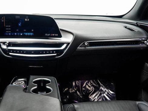 Used 2024 Cadillac Lyriq Sport RWD image 18