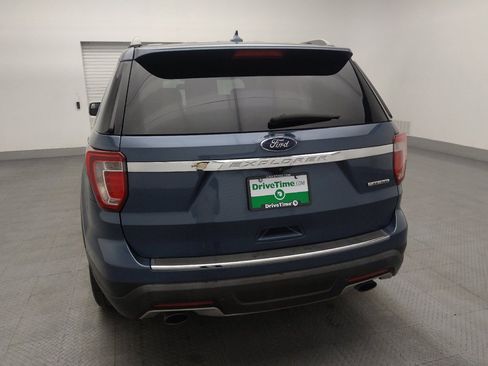 Used 2018 Ford Explorer XLT w/ Equipment Group 202A image 6