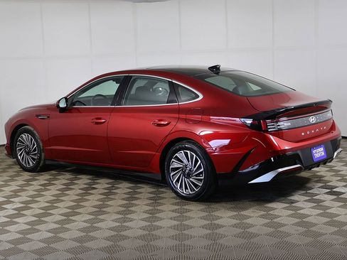 Used 2024 Hyundai Sonata Limited FWD image 13