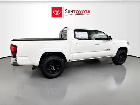 Used 2021 Toyota Tacoma SR5 RWD image 4