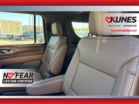 Used 2024 Chevrolet Suburban High Country image 41