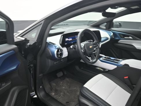 Used 2026 Chevrolet Equinox EV LT w/ Convenience Package II FWD image 10