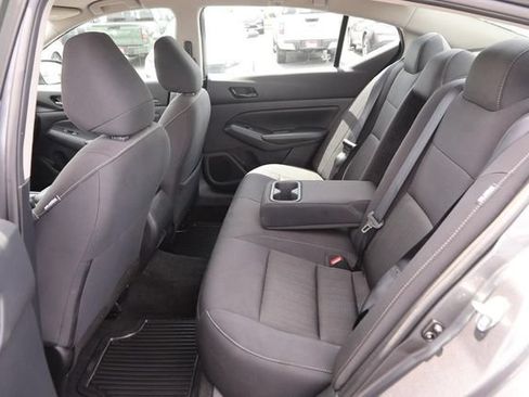 Certified 2025 Nissan Altima 2.5 SV FWD image 9