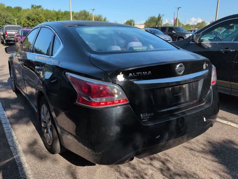 Used 2015 Nissan Altima 2.5 S FWD image 3