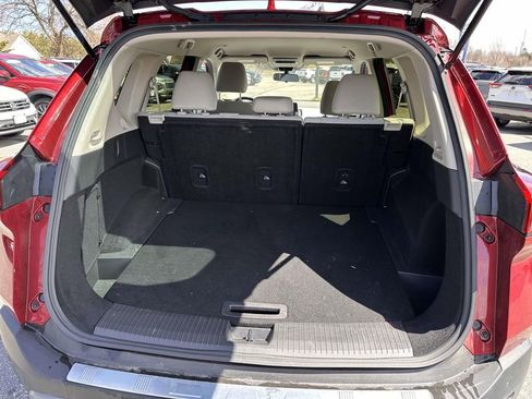 Used 2023 Nissan Rogue SV AWD/4WD image 7