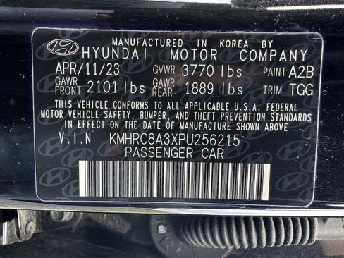 Certified 2023 Hyundai Venue SEL FWD image 15