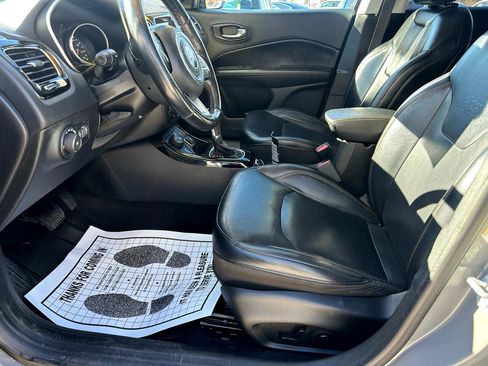 Used 2019 Jeep Compass Limited image 9