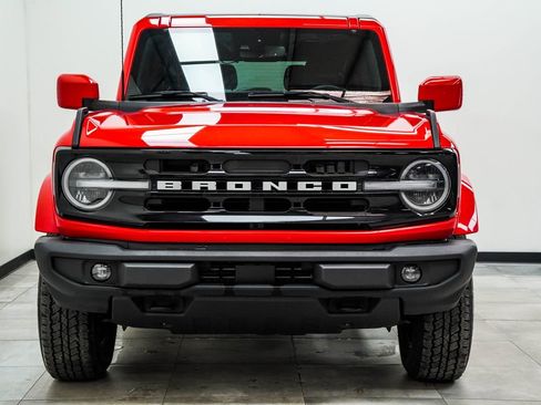 Used 2023 Ford Bronco Outer Banks AWD/4WD image 6