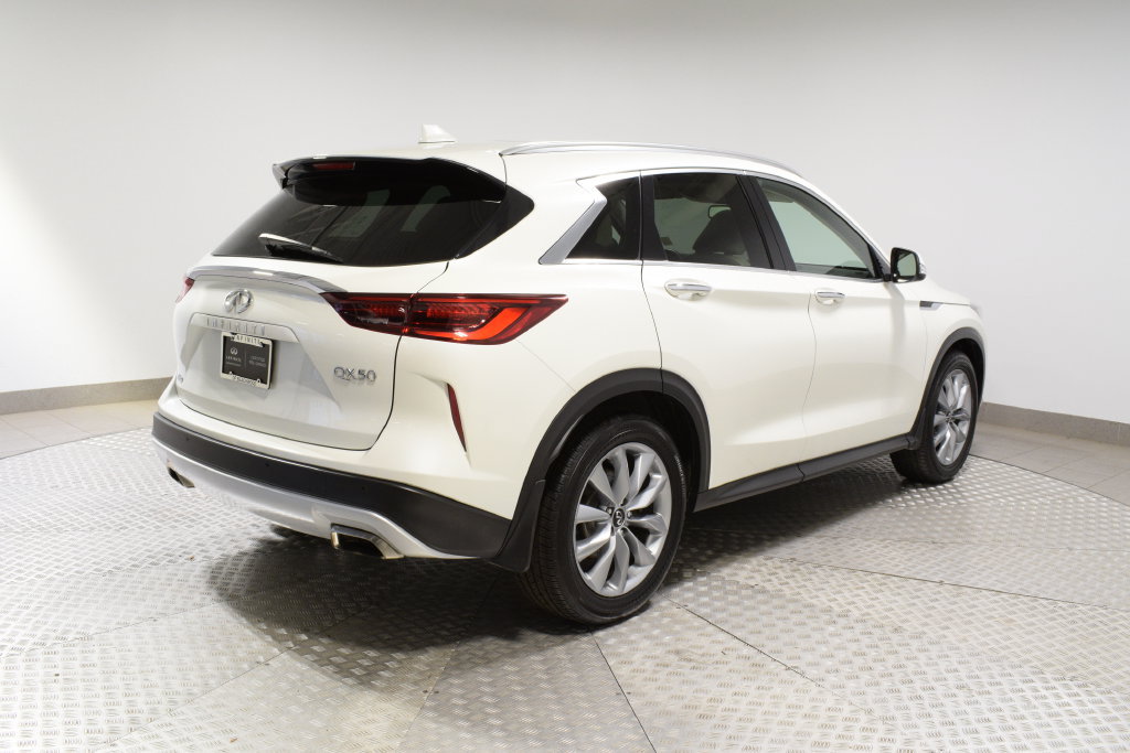 Certified 2022 INFINITI QX50 Luxe AWD/4WD image 12