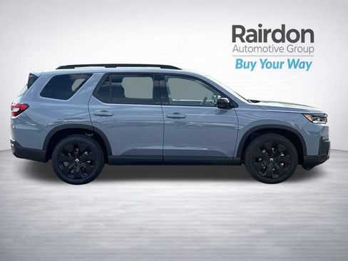 Used 2026 Honda Pilot Black Edition image 8