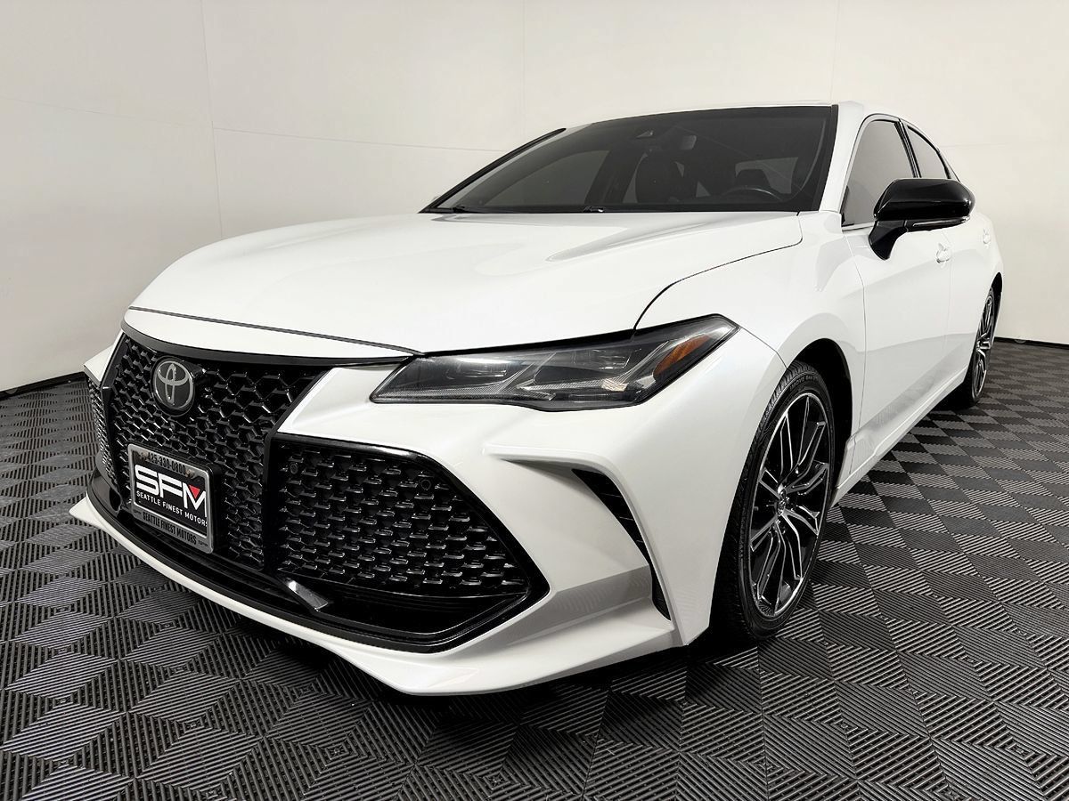 Used 2019 Toyota Avalon Touring w/ Advanced Safety Package FWD image 3