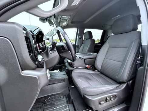 Certified 2022 GMC Sierra 1500 Elevation w/ LPO, Elevation Black Package AWD/4WD image 10