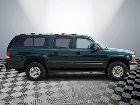 Used 2003 Chevrolet Suburban 2500 LT w/ LT Preferred Equipment Group AWD/4WD image 5