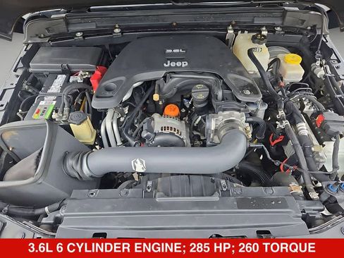 Used 2018 Jeep Wrangler Unlimited Sport S AWD/4WD image 15