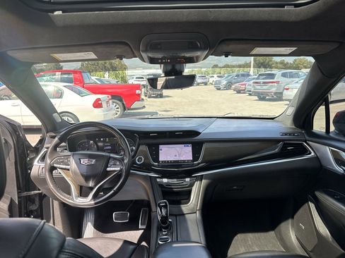 Used 2021 Cadillac XT6 Sport w/ LPO, ONYX Package image 21