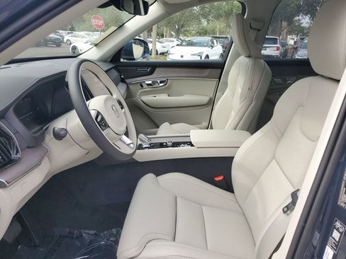 New 2026 Volvo XC90 B6 Ultra image 8