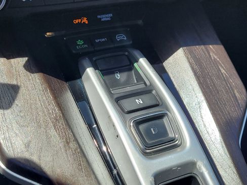 Used 2018 Honda Clarity Plug-In Hybrid image 18