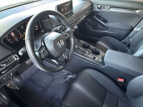 Used 2025 Honda Civic Sport image 13