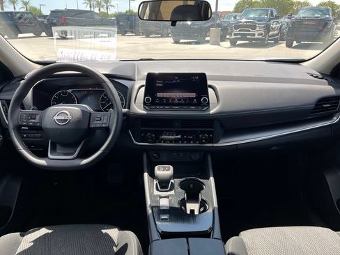 Used 2026 Nissan Rogue SV w/ Cold Weather Package FWD image 12