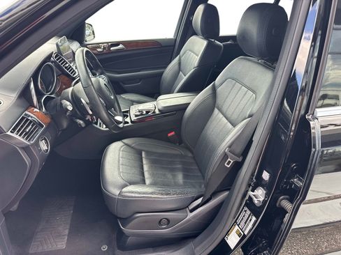 Used 2019 Mercedes-Benz GLS 450 4MATIC image 22