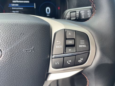 New 2025 Ford Explorer Active image 20