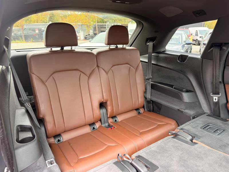 Used 2017 Audi Q7 3.0T Prestige AWD/4WD image 27