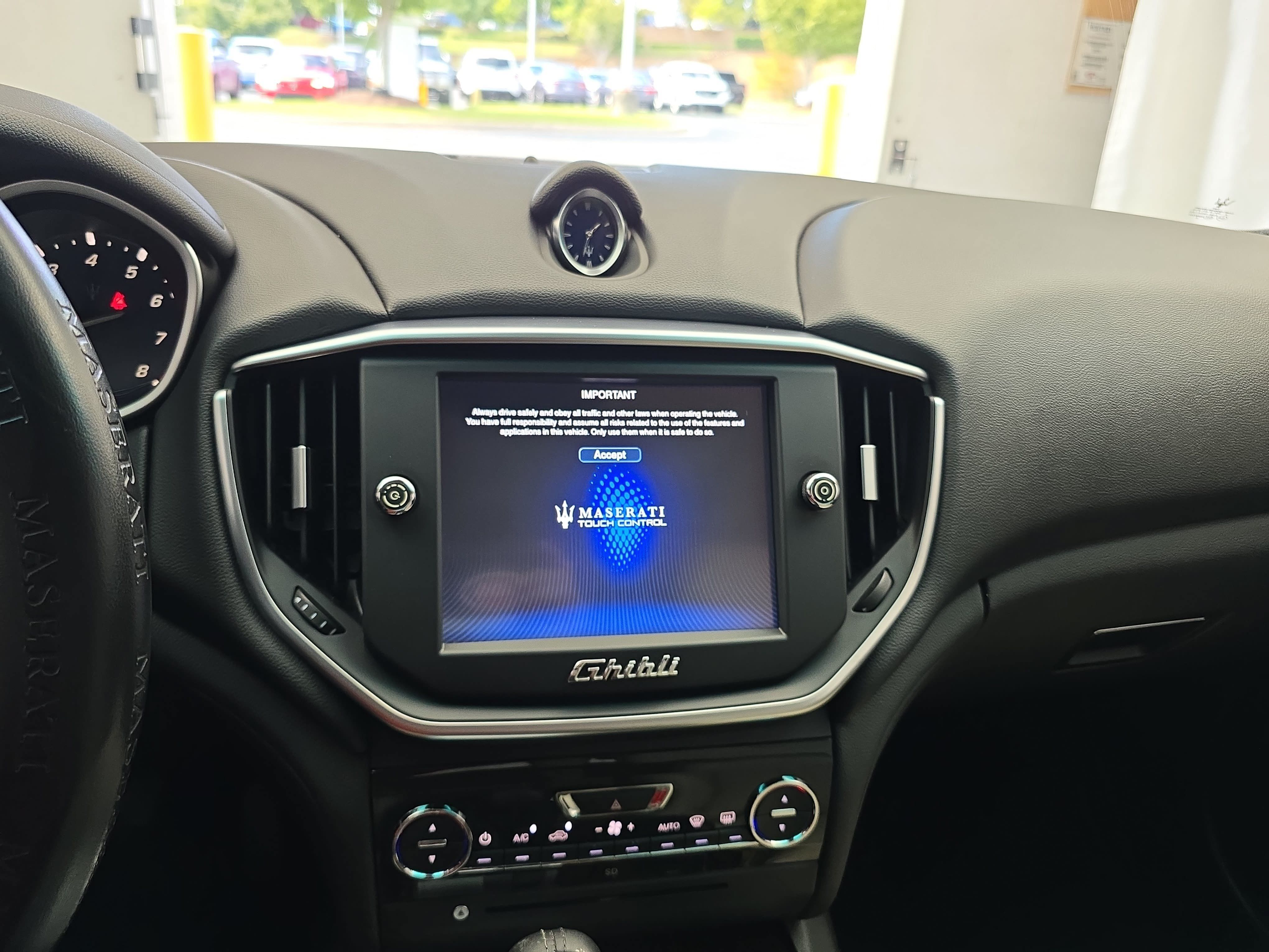 Used 2014 Maserati Ghibli RWD image 19