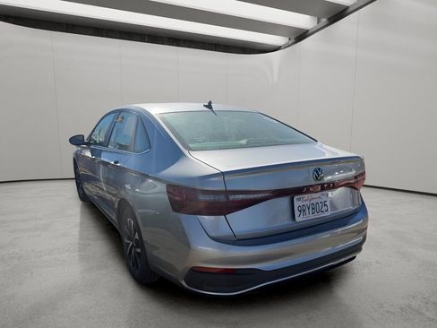 Used 2025 Volkswagen Jetta S image 6
