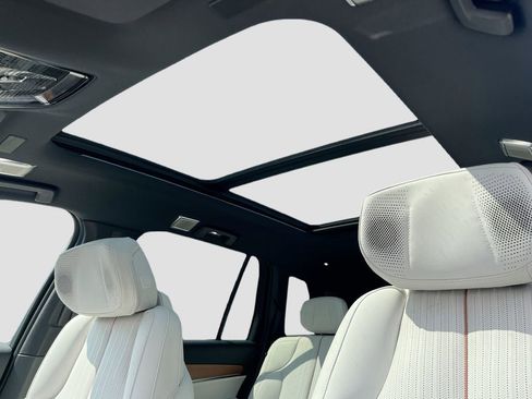 New 2026 Cadillac Vistiq Sport w/ LPO, Floor Liner Package image 22