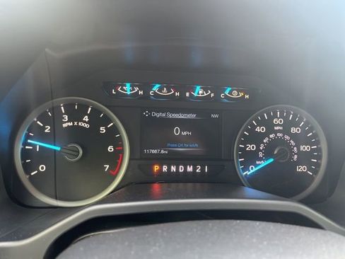 Used 2015 Ford F150 XLT w/ Equipment Group 302A Luxury image 8