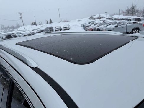 Used 2021 Cadillac Escalade Premium Luxury w/ LPO, Illumination Package image 73