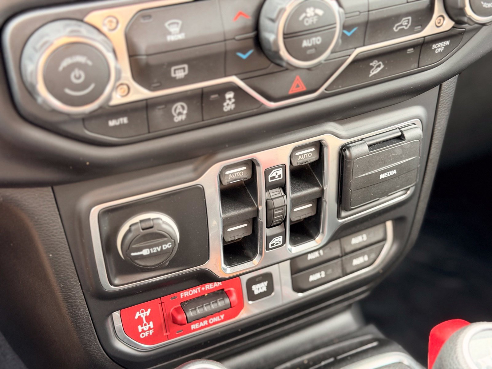 Used 2019 Jeep Wrangler Unlimited Rubicon AWD/4WD image 54