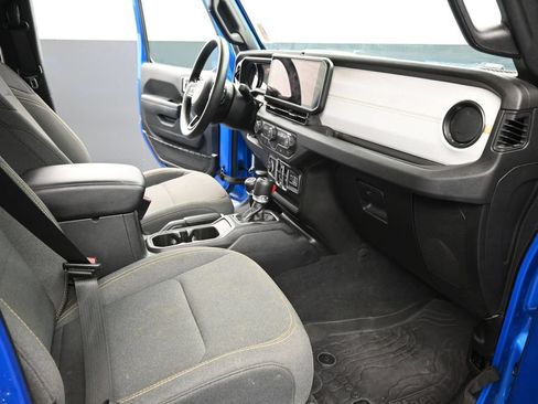 Used 2026 Jeep Wrangler Unlimited Sport AWD/4WD image 28