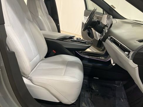 Used 2024 Cadillac Lyriq Sport image 25