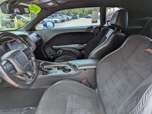 Used 2020 Dodge Challenger R/T Scat Pack RWD image 17