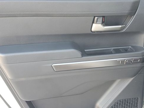 Used 2024 Toyota Tacoma TRD Off-Road image 43