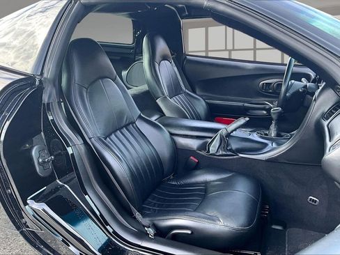 Used 2002 Chevrolet Corvette Coupe image 22