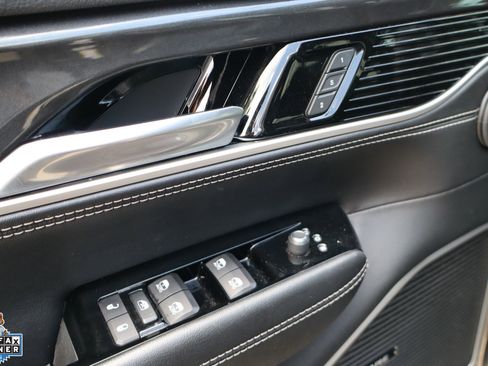 Used 2022 Jeep Wagoneer Series I RWD image 12