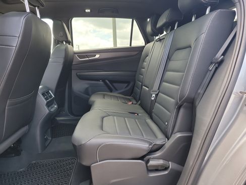 New 2025 Volkswagen Atlas Cross Sport SEL R-Line AWD/4WD image 12