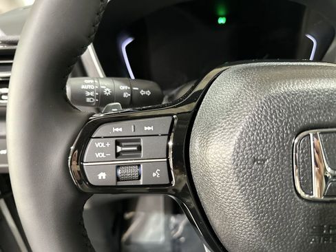 New 2025 Honda Pilot EX-L image 31