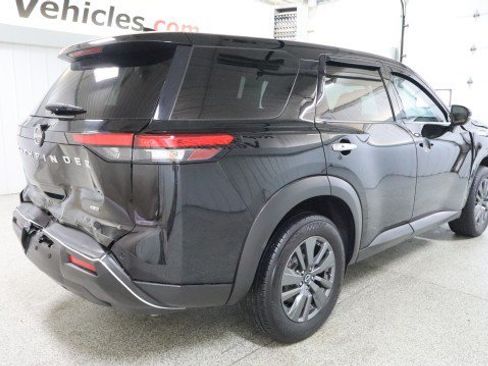 Used 2022 Nissan Pathfinder S AWD/4WD image 6