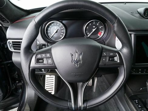 Used 2022 Maserati Levante Modena S image 10