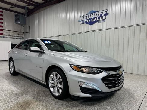 Used 2021 Chevrolet Malibu LT FWD image 2