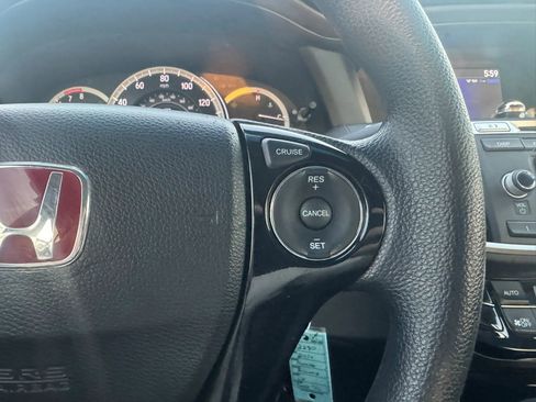 Used 2016 Honda Accord LX image 21