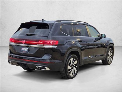 Used 2025 Volkswagen Atlas SE image 5