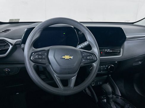 Used 2024 Chevrolet TrailBlazer LT image 18