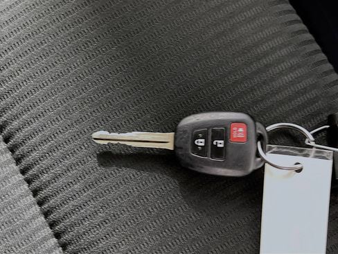 Used 2017 Toyota RAV4 LE image 36